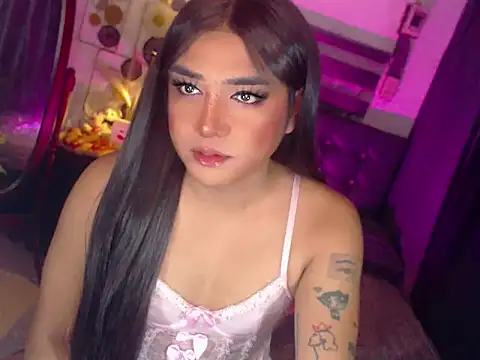 Snapshot of Katezorah chatting on 02-10-26, 06:34 Katezorah online show from 02-10-26, 06:34