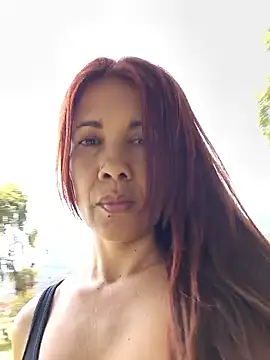 Snapshot of camila_star10 chatting on 05-01-26, 02:43 camila star10 online show from 05-01-26, 02:43