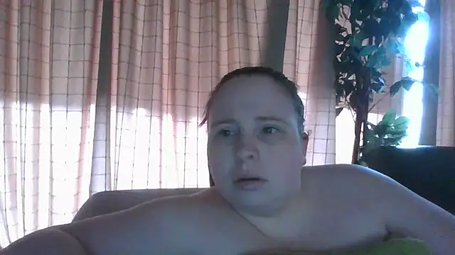 Snapshot of Sarahtjeuh_ chatting on 02-11-26, 01:16 Sarahtjeuh online show from 02-11-26, 01:16