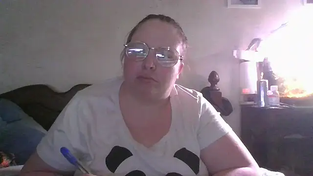 Snapshot of Sarahtjeuh_ chatting on 02-22-26, 11:36 Sarahtjeuh online show from 02-22-26, 11:36