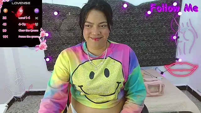 Snapshot of Steixy_cute chatting on 02-16-26, 08:05 Steixy cute online show from 02-16-26, 08:05