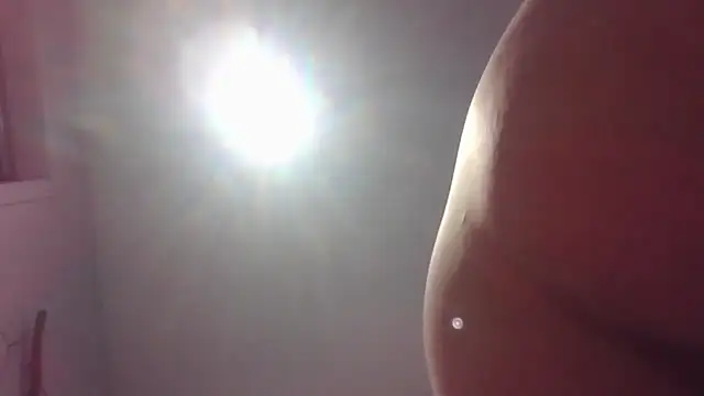 Snapshot of SpicyNatashaXO chatting on 02-09-26, 02:04 SpicyNatashaXO online show from 02-09-26, 02:04