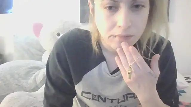 Snapshot of SpicyNatashaXO chatting on 02-10-26, 04:33 SpicyNatashaXO online show from 02-10-26, 04:33