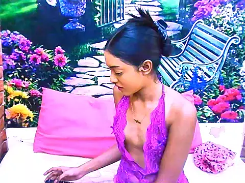 Snapshot of IndianPretty14u2Luv chatting on 04-18-26, 07:58 IndianPretty14u2Luv online show from 04-18-26, 07:58