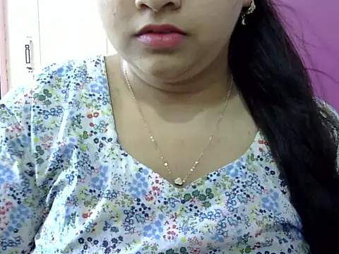 Cute Aliyaa online show from 04-12-26, 07:57