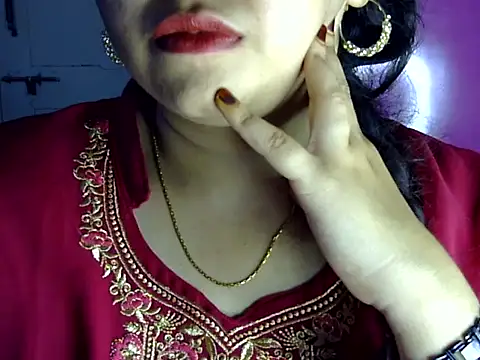 Cute Aliyaa online show from 07-12-26, 01:24