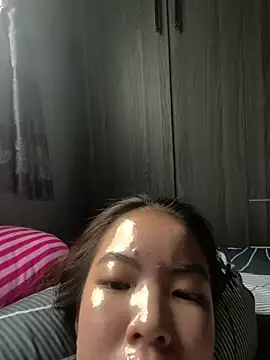 Snapshot of Phuonghot189 chatting on 02-17-26, 08:00 Phuonghot189 online show from 02-17-26, 08:00