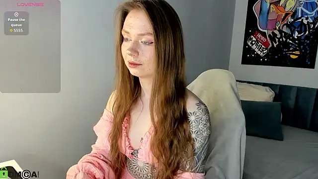 Snapshot of Natalie_Palmer chatting on 02-06-26, 12:59 Natalie Palmer online show from 02-06-26, 12:59