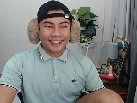 Snapshot of beraldick chatting on 02-19-26, 02:18 beraldick online show from 02-19-26, 02:18