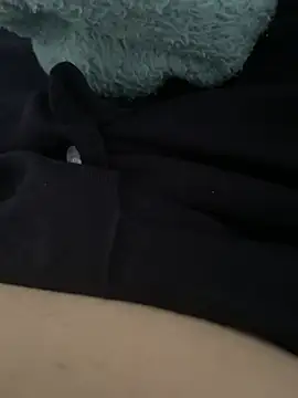 teubrinquedinho online show from 04-10-26, 06:01