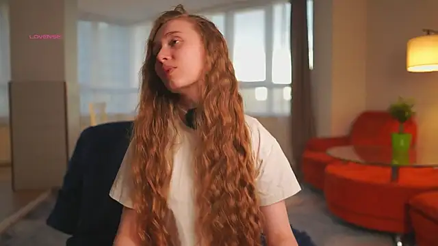 SharaNewbern online show from 04-17-26, 02:09