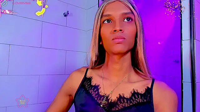 Samantha Ortega  online show from 05-20-26, 10:43
