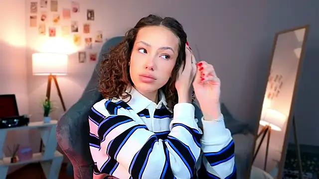 Snapshot of nexorine chatting on 02-23-26, 05:49 nexorine online show from 02-23-26, 05:49