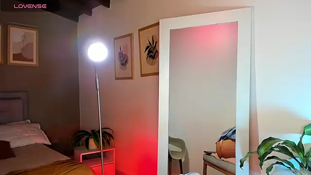 SalomeStorm  online show from 04-14-26, 03:18