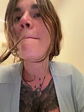 Snapshot of TattooGirlAlia chatting on 10-02-25, 06:37 TattooGirlAlia online show from 10-02-25, 06:37