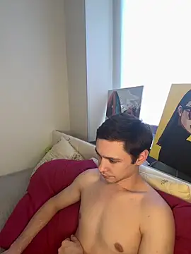 Snapshot of Alexmansuper chatting on 02-25-26, 12:26 Alexmansuper online show from 02-25-26, 12:26