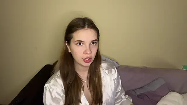 SoftIris  online show from 02-18-26, 05:42