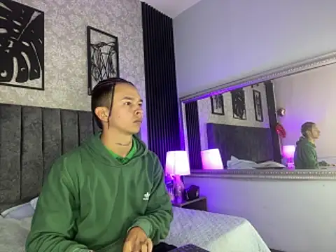 Snapshot of bliinkii_and_luka_ chatting on 02-21-26, 12:28 bliinkii and luka online show from 02-21-26, 12:28