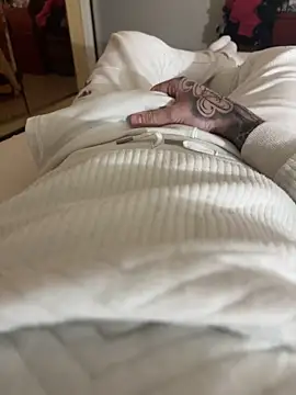 Snapshot of nolimits66 chatting on 02-02-26, 02:16 nolimits66 online show from 02-02-26, 02:16