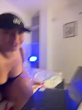 Kira Spiicy online show from 02-21-26, 01:45