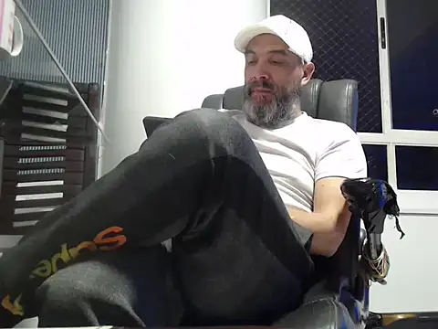 seriohetero19 online show from 02-16-26, 11:34