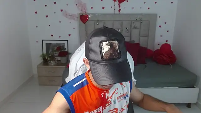 Snapshot of Caius_fox chatting on 02-28-26, 11:11 Caius fox online show from 02-28-26, 11:11