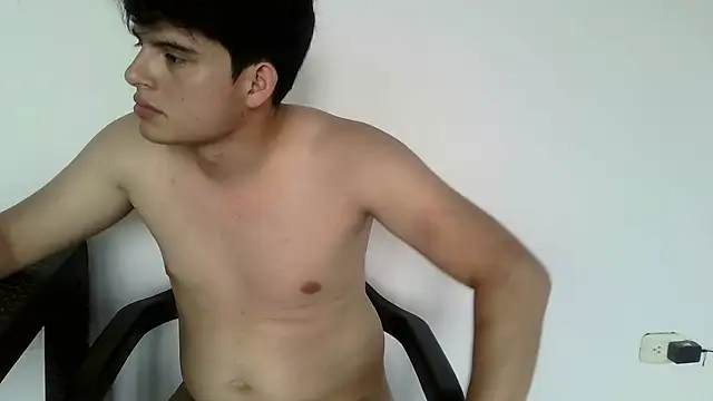 Snapshot of luisk200 chatting on 02-04-26, 01:50 luisk200 online show from 02-04-26, 01:50
