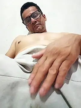 dilduarte26 online show from 02-05-26, 01:43