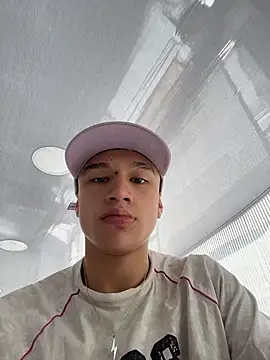 Dominik Souza online show from 04-11-26, 07:07