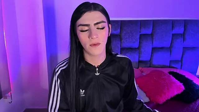 Isabella Moon9 online show from 04-16-26, 12:06