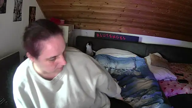 Blutengel 42 online show from 02-25-26, 08:57