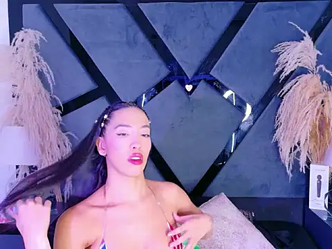 KylieWhitee online show from 03-18-26, 01:25