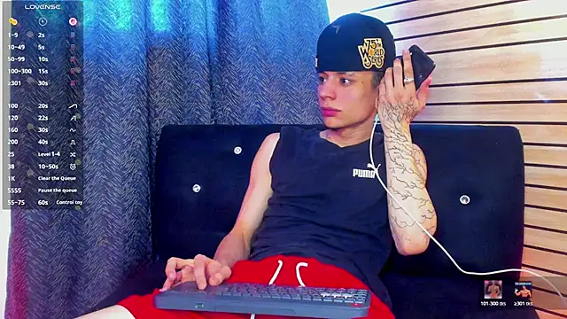 Snapshot of TheBatMansion chatting on 06-14-26, 09:06 TheBatMansion online show from 06-14-26, 09:06