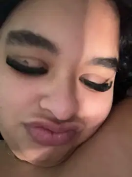 Snapshot of Aloyenita chatting on 02-10-26, 01:59 Aloyenita online show from 02-10-26, 01:59