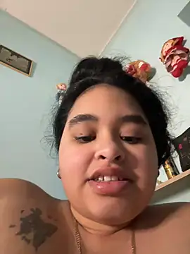 Snapshot of Aloyenita chatting on 02-11-26, 09:03 Aloyenita online show from 02-11-26, 09:03