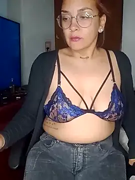 kuramaqueen online show from 06-06-26, 03:22