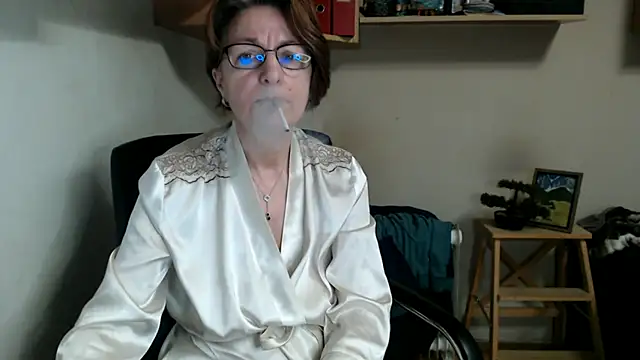 katemodel online show from 05-28-26, 06:10