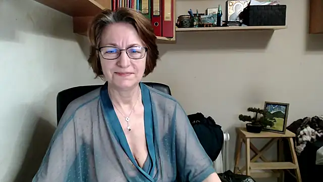 Snapshot of katemodel chatting on 06-11-26, 05:27 katemodel online show from 06-11-26, 05:27