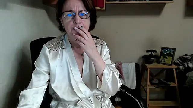Snapshot of katemodel chatting on 06-24-26, 06:12 katemodel online show from 06-24-26, 06:12