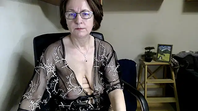 Snapshot of katemodel chatting on 06-30-26, 08:37 katemodel online show from 06-30-26, 08:37