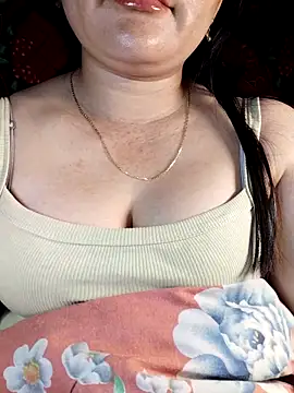 Reina Fcup01 online show from 02-06-26, 02:20