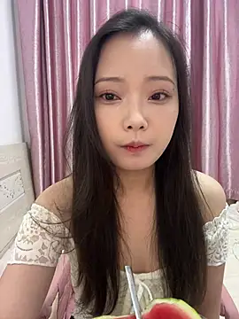 Snapshot of BIGBABYYEYE chatting on 07-24-26, 01:31 BIGBABYYEYE online show from 07-24-26, 01:31