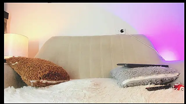 Snapshot of drakomilck1 chatting on 02-11-26, 04:39 drakomilck1 online show from 02-11-26, 04:39