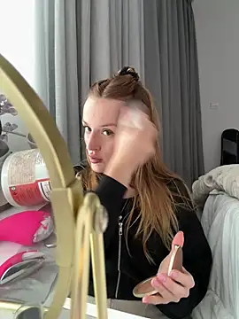 madlynn online show from 02-11-26, 01:05