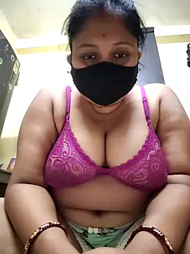 Curvy Trisha online show from 03-17-26, 07:17
