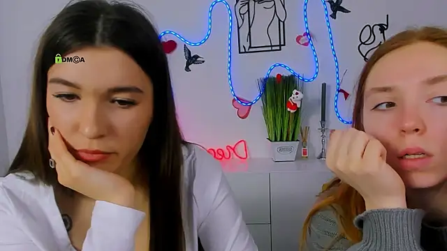 Snapshot of stella_flower chatting on 02-22-26, 09:30 stella flower online show from 02-22-26, 09:30