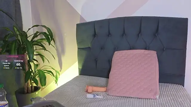 Snapshot of VictoriaKay_2 chatting on 02-18-26, 12:56 VictoriaKay 2 online show from 02-18-26, 12:56