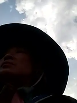 Neoone 1 online show from 04-11-26, 12:04