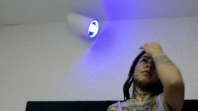 Dahliablack online show from 06-01-26, 12:40