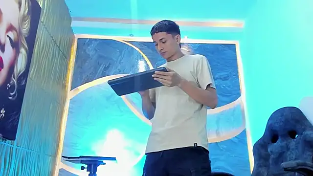 Snapshot of Matheus_Ic chatting on 02-06-26, 01:03 Matheus Ic online show from 02-06-26, 01:03